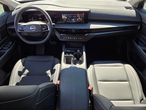 Used 2025 Nissan Murano SV image 15