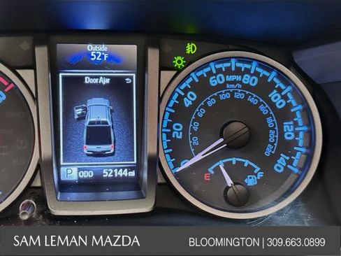 Used 2022 Toyota Tacoma TRD Off-Road w/ TRD Premium Off Road Package AWD/4WD image 18
