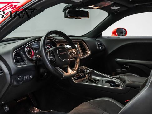 Used 2017 Dodge Challenger SRT Hellcat image 40
