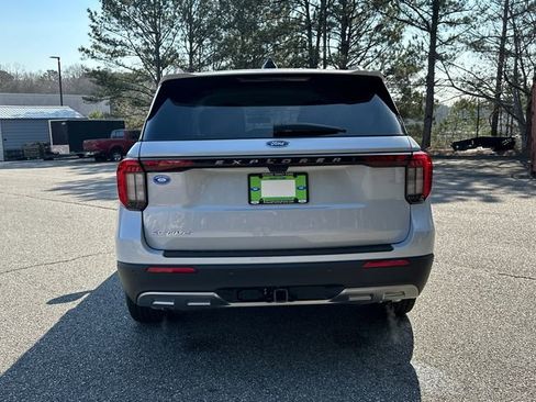 New 2026 Ford Explorer Active w/ Active Comfort Package image 6