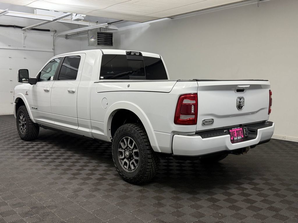 Used 2023 RAM 3500 Limited AWD/4WD image 3