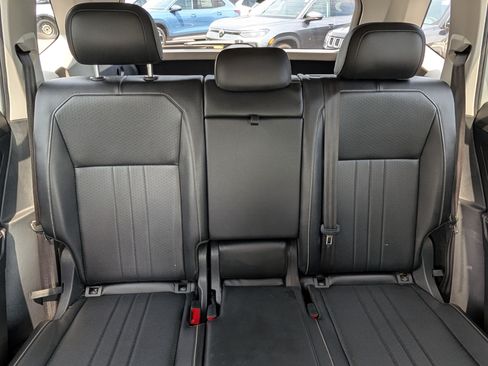Certified 2022 Volkswagen Tiguan SE AWD/4WD image 13