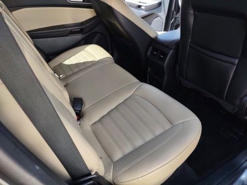 Used 2024 Ford Edge SEL AWD/4WD image 24