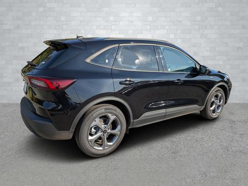 Used 2025 Ford Escape ST-Line image 5