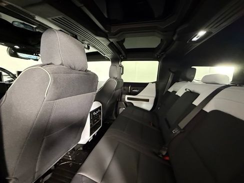 Used 2024 GMC Hummer EV 3X AWD/4WD image 36