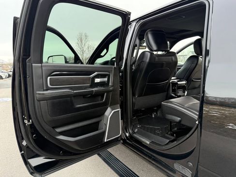 Used 2020 RAM 2500 Laramie image 23