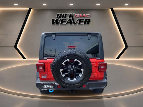 Used 2025 Jeep Wrangler Unlimited Rubicon 4xe w/ Safety Group AWD/4WD image 5