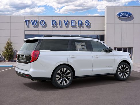 New 2027 Ford Expedition Platinum w/ Driver's Package AWD/4WD image 6
