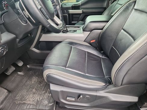 Used 2018 Ford F150 Raptor w/ Equipment Group 802A Luxury AWD/4WD image 8
