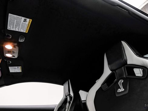 Used 2022 Ford Mustang Shelby GT500 w/ Technology Package image 39