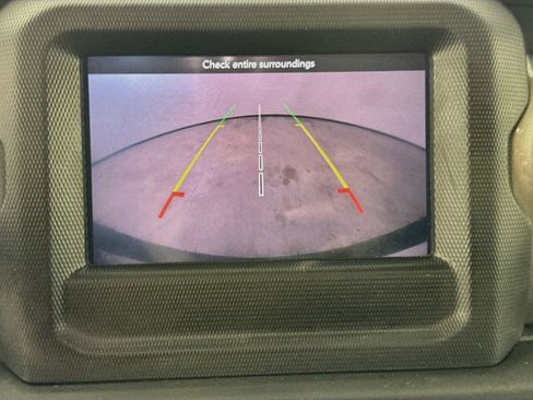 Used 2019 Jeep Wrangler Unlimited Sahara AWD/4WD image 17