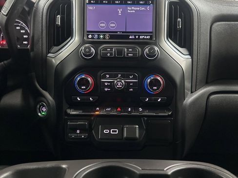 Used 2020 Chevrolet Silverado 1500 RST image 25