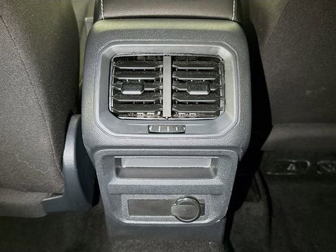 Used 2024 Volkswagen Tiguan S image 22