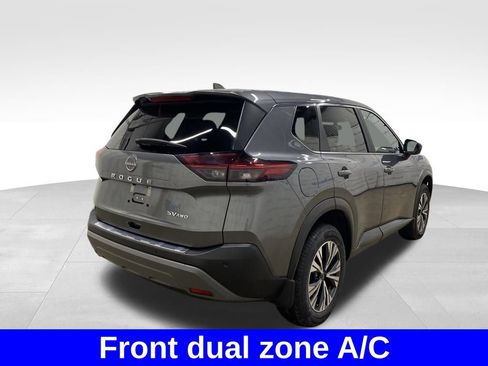 Used 2023 Nissan Rogue SV image 6