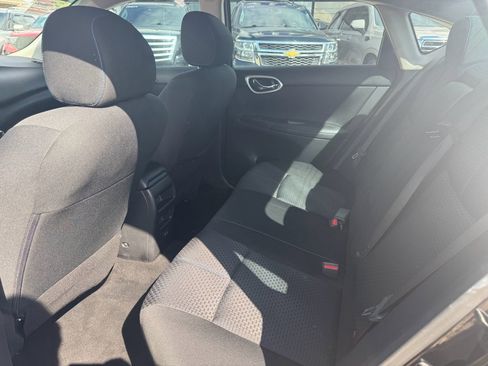 Used 2019 Nissan Sentra SR w/ Exterior Package image 12