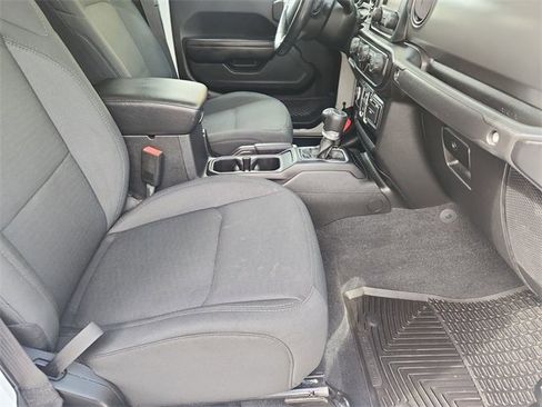 Used 2020 Jeep Gladiator Sport w/ Quick Order Package 24S image 26