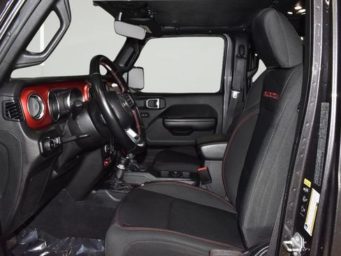 Used 2021 Jeep Wrangler Unlimited Rubicon w/ Uconnect 4C Nav & Sound Group AWD/4WD image 35