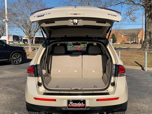 Used 2014 Lincoln MKX Base w/ Equipment Group 101A image 7