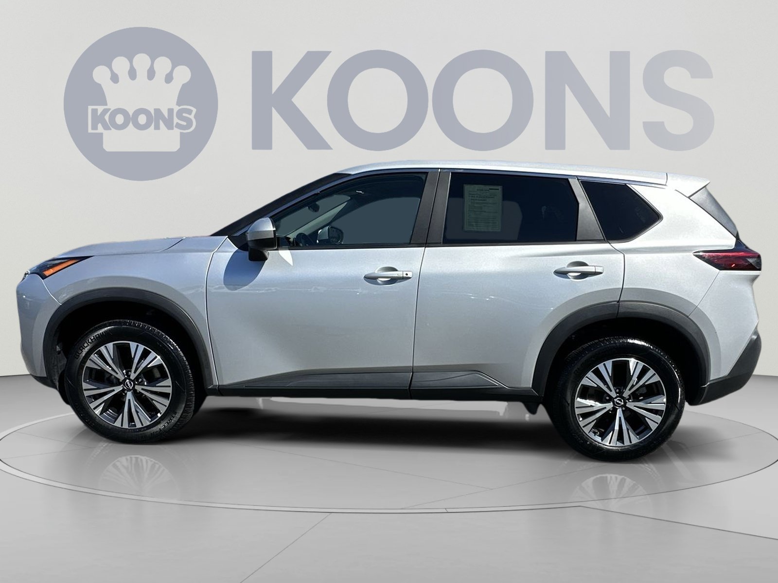 Used 2023 Nissan Rogue SV AWD/4WD image 7
