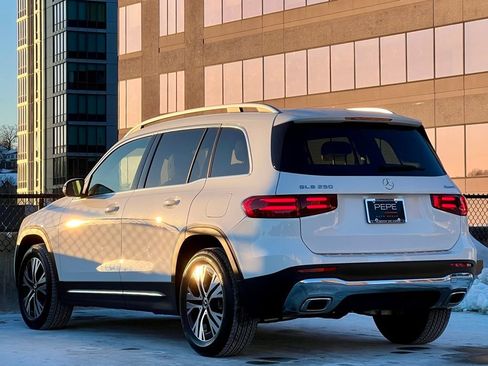 Certified 2026 Mercedes-Benz GLB 250 4MATIC image 5