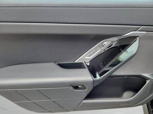 Used 2025 BMW 740i RWD image 15