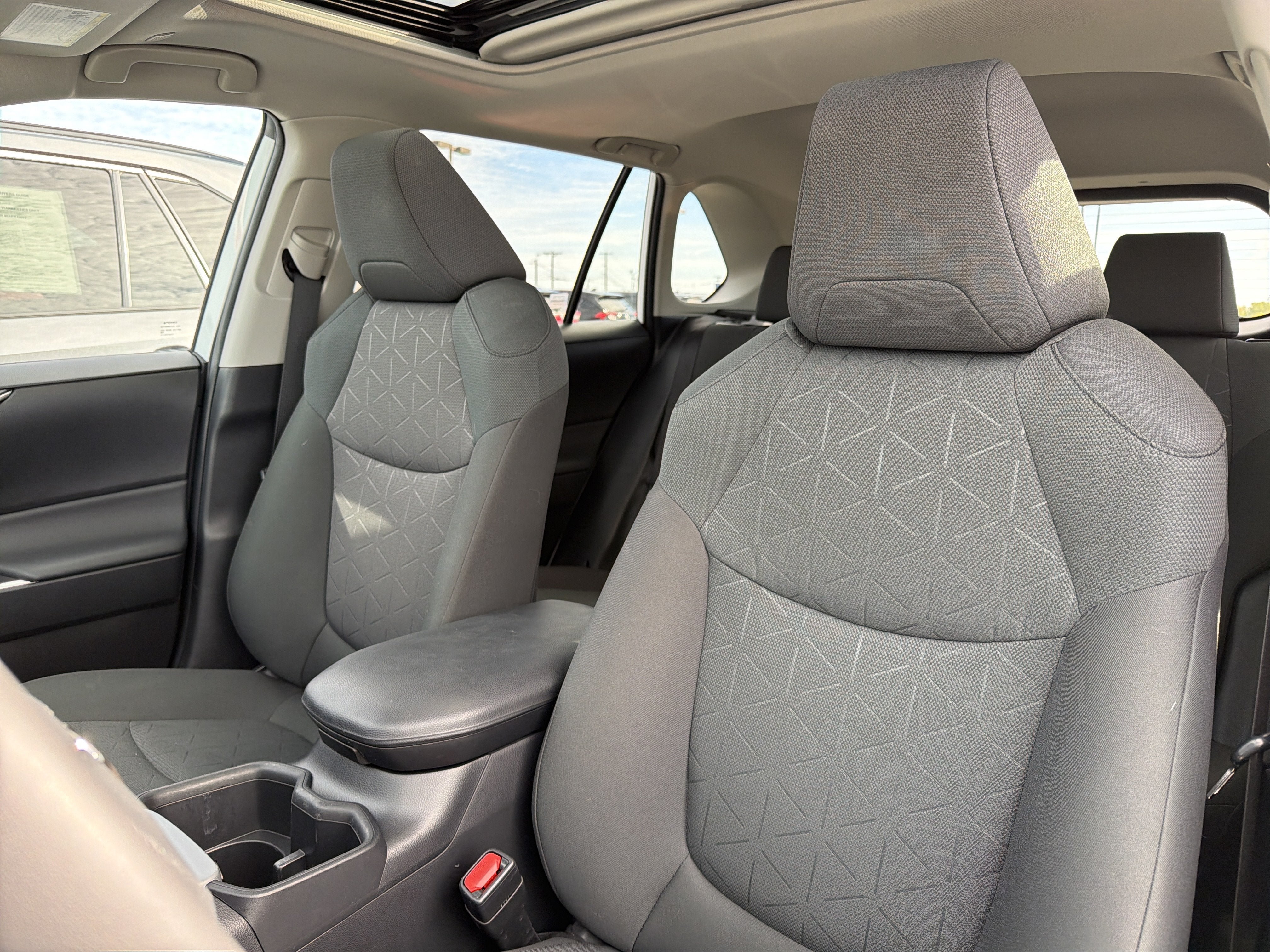Used 2023 Toyota RAV4 XLE w/ Convenience Package AWD/4WD image 10
