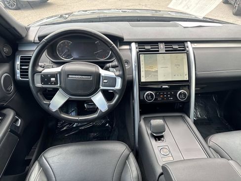 Used 2023 Land Rover Discovery HSE R-Dynamic AWD/4WD image 7