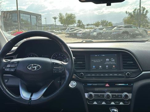 Used 2020 Hyundai Elantra Value Edition w/ Cargo Package (C1) image 7
