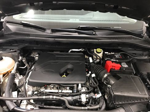 Used 2020 Ford Escape SE image 8