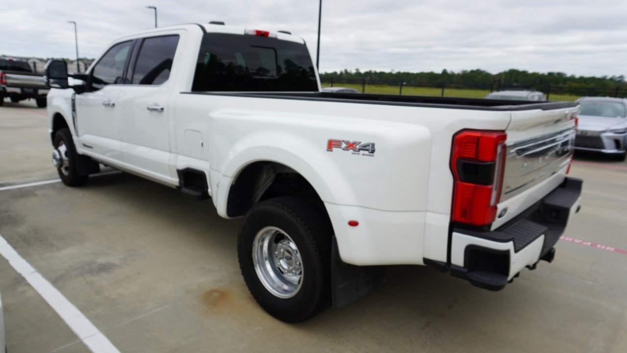 Used 2024 Ford F350 Platinum AWD/4WD image 8