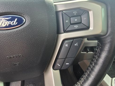 Used 2020 Ford F250 Lariat w/ Lariat Ultimate Package AWD/4WD image 20