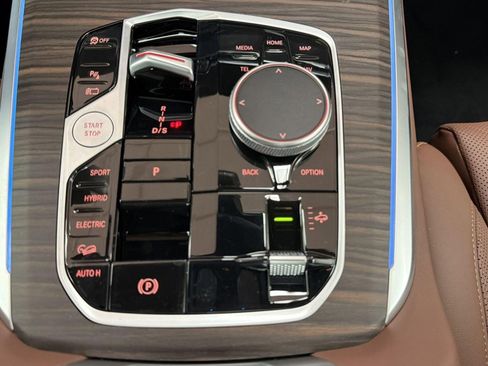 New 2026 BMW X5 xDrive50e w/ M Sport Package image 15