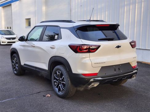 New 2026 Chevrolet TrailBlazer ACTIV w/ Convenience Package image 3