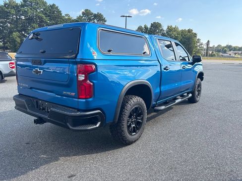 Used 2022 Chevrolet Silverado 1500 ZR2 w/ Technology Package AWD/4WD image 10