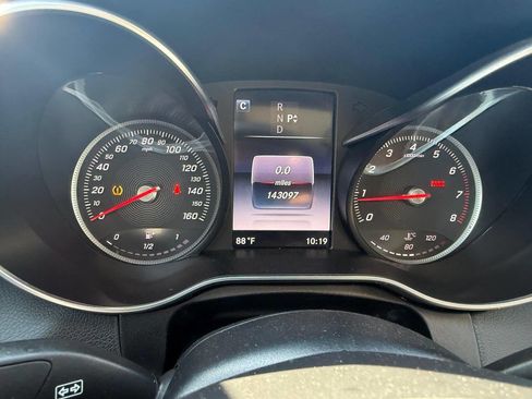 Used 2017 Mercedes-Benz C 300 Sedan image 33