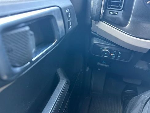 Used 2021 Ford Bronco Big Bend AWD/4WD image 2