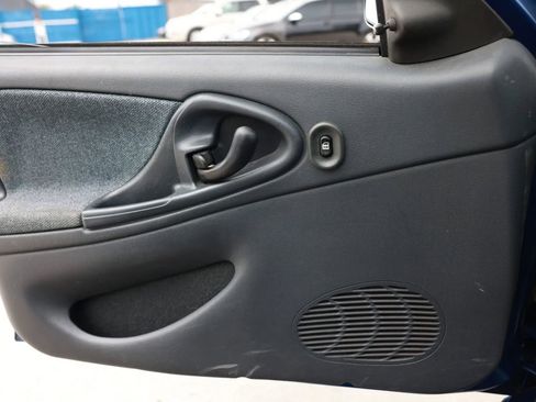 Used 2005 Chevrolet Cavalier Sedan w/ Preferred Equipment Group FWD image 39