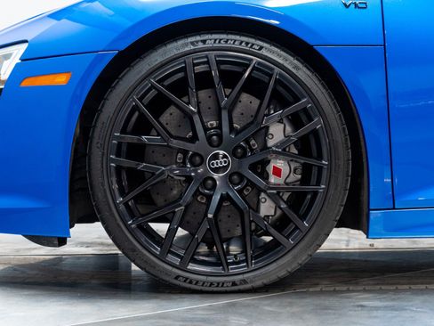 Used 2017 Audi R8 V10 plus AWD/4WD image 31