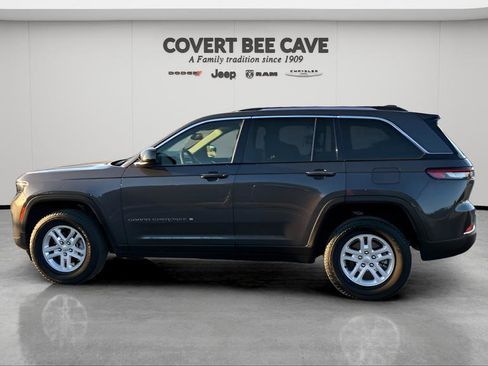 Used 2022 Jeep Grand Cherokee Laredo w/ Luxury Tech Group I image 5