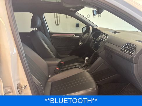 Used 2024 Volkswagen Tiguan SE R-Line AWD/4WD image 7