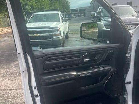 Used 2024 RAM 1500 Limited AWD/4WD image 12