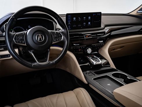 Certified 2025 Acura MDX w/ Advance Package image 4