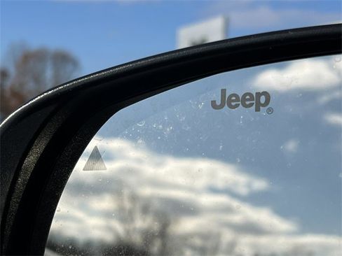 Certified 2022 Jeep Compass Limited image 39