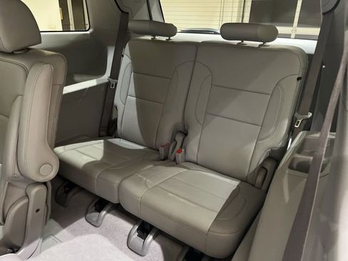 Used 2020 GMC Acadia SLT image 24