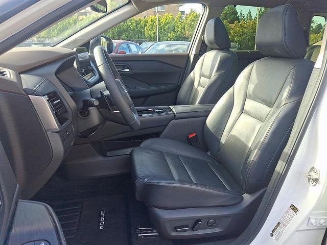Certified 2023 Nissan Rogue SL w/ SL Premium Package AWD/4WD image 13