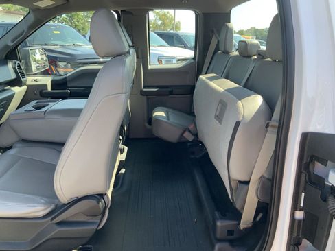 Used 2015 Ford F150 XL w/ Equipment Group 101A Mid AWD/4WD image 40