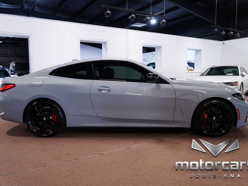 Used 2023 BMW 430i Coupe w/ M Sport Package RWD image 8