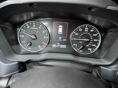 Used 2025 Subaru Forester Premium image 29