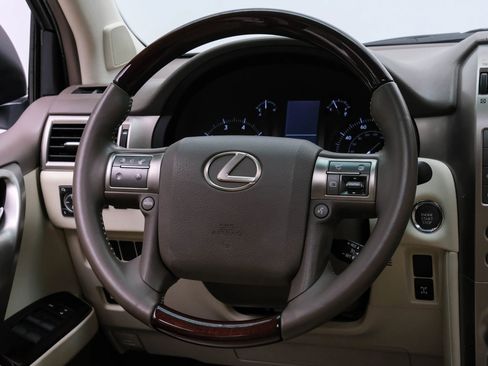 Used 2014 Lexus GX 460 image 16