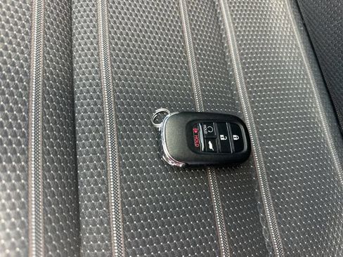 Used 2024 Honda CR-V Sport image 28